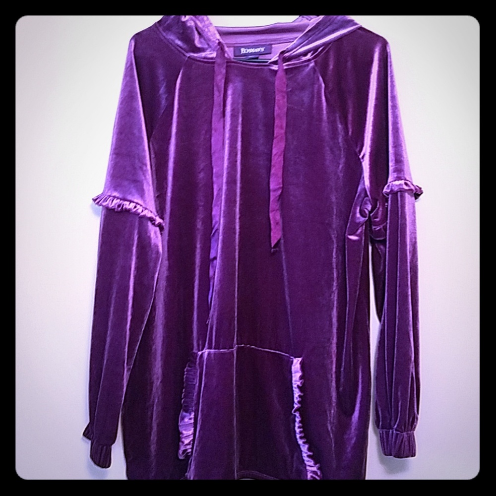 Roman's Purple velour pants suit size 14/16